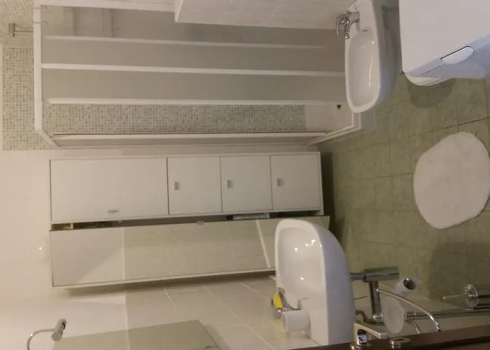 Dellea شقة لووِنو